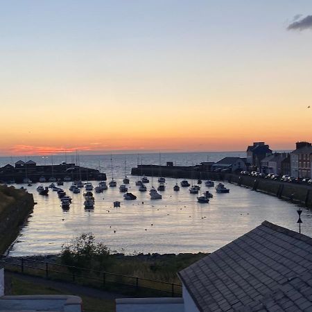Aberaeron Island House - Panoramic Harbour Views Villa Buitenkant foto
