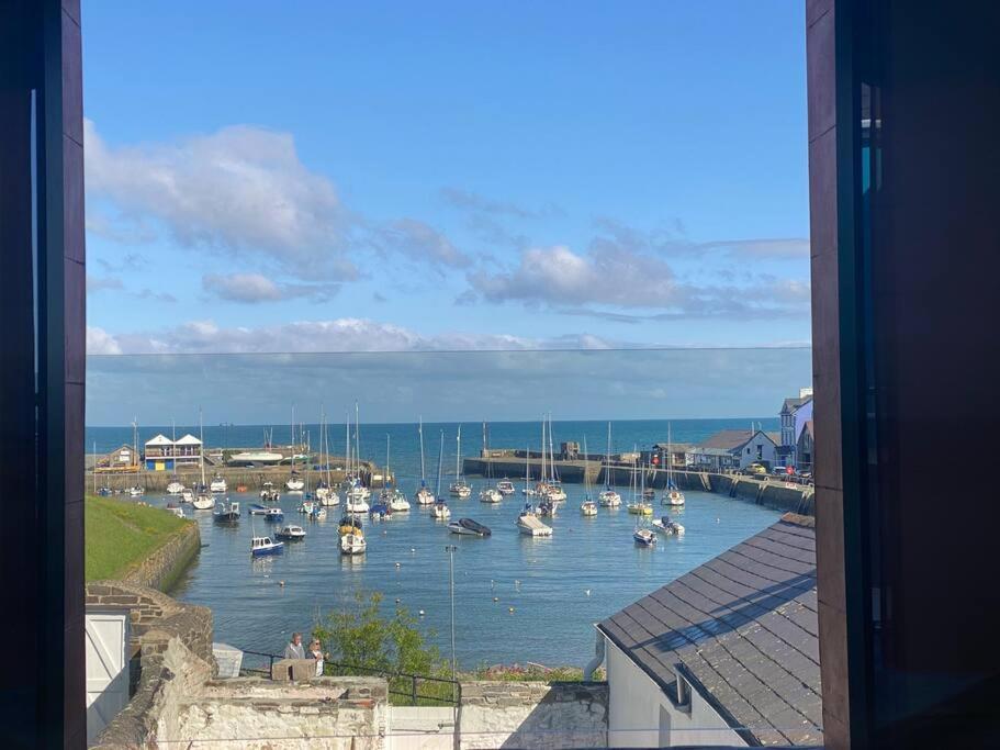 Aberaeron Island House - Panoramic Harbour Views Villa Buitenkant foto