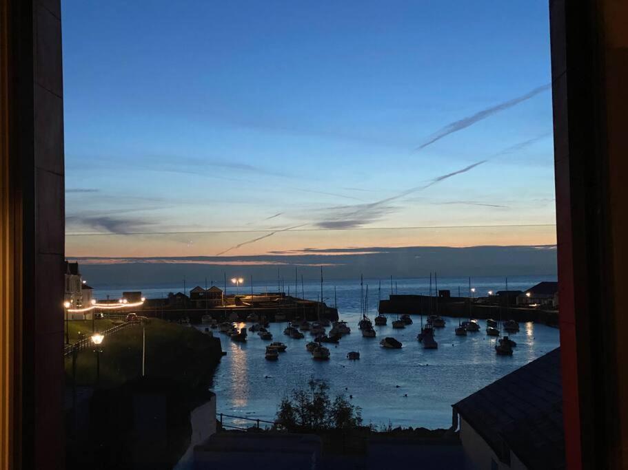 Aberaeron Island House - Panoramic Harbour Views Villa Buitenkant foto