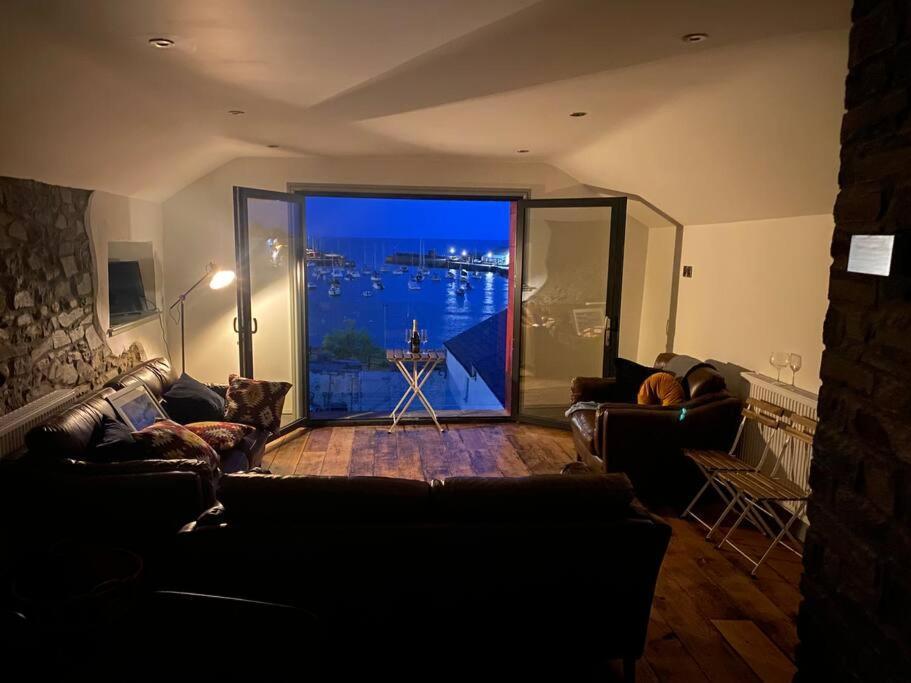 Aberaeron Island House - Panoramic Harbour Views Villa Buitenkant foto
