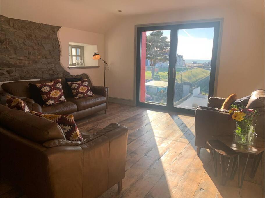 Aberaeron Island House - Panoramic Harbour Views Villa Buitenkant foto